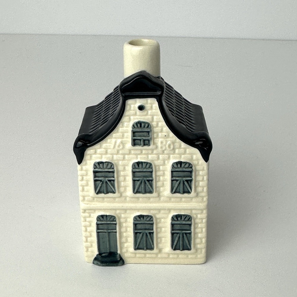KLM Bols Blue Delft Miniature House Bottle #5  EMPTY 1575 - 2008